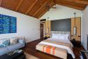 Отель Meeru Island Resort & Spa -  Фото 5