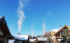 Общинные дома №3-12 в этнокультурном комплексе «Наносы Отдых»