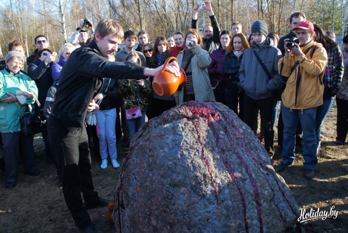 Фэст экскурсоводов 2013: экскурсия "Парк валуноў: сакральная традыцыя ў камні".