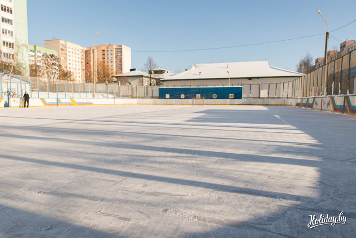 Так выглядит ледовая арена хоккейной коробки на улице Бурдейного