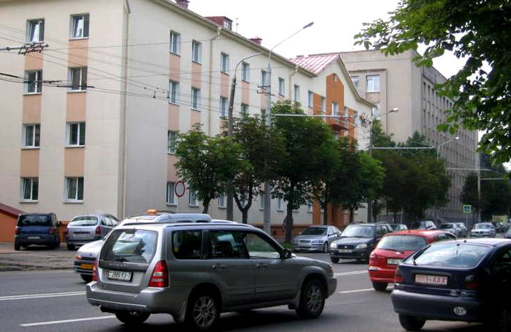 Гостиница «Академическая», ул. Сурганова, 7