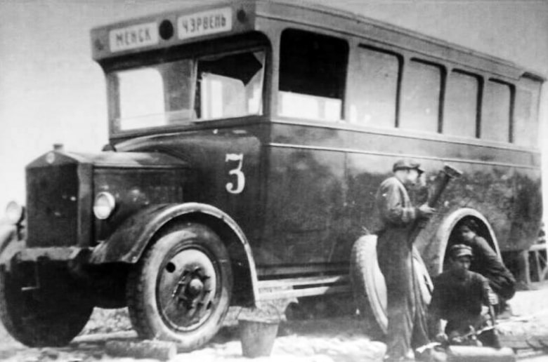 Автобус марки «Steyr» на маршруте Минск-Червень, середина 1920-х. Фото: yozas-gubka.livejournal.com