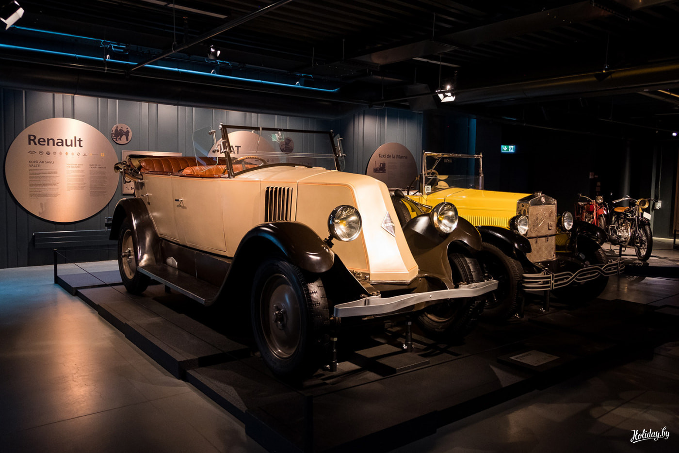 Renault 40CV 1925 года (сама марка авто ведёт отсчёт с 1898 года)