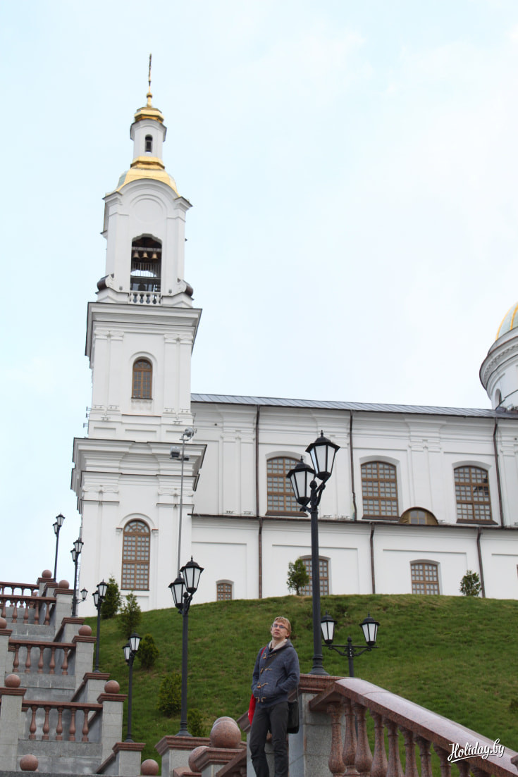 Успенский собор будто плывет над Витебском
