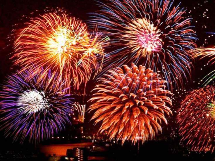 Праздничный салют можно будет наблюдать из шести точек. Фото: aitishniki.ru