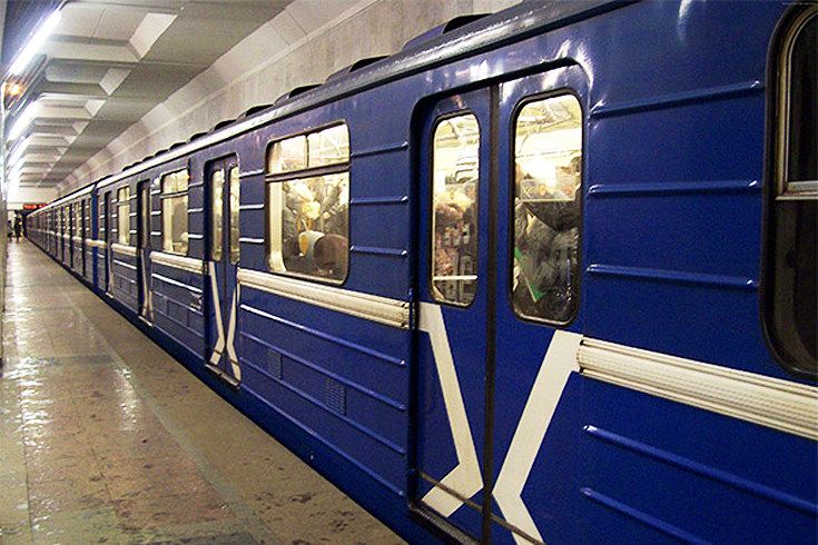 В названиях минского метро есть три «плошчы» - «Плошча Перамогi», «Плошча Якуба Коласа» и «Плошча Ленiна». Фото: migom.by