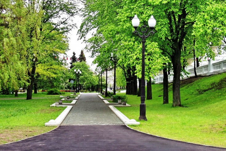 Работы по благоустройству парков в этом году также пройдут по-новому. Фото restbee.ru