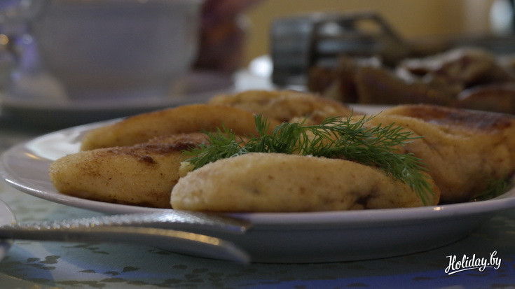 Картофельные пирожки с мясом