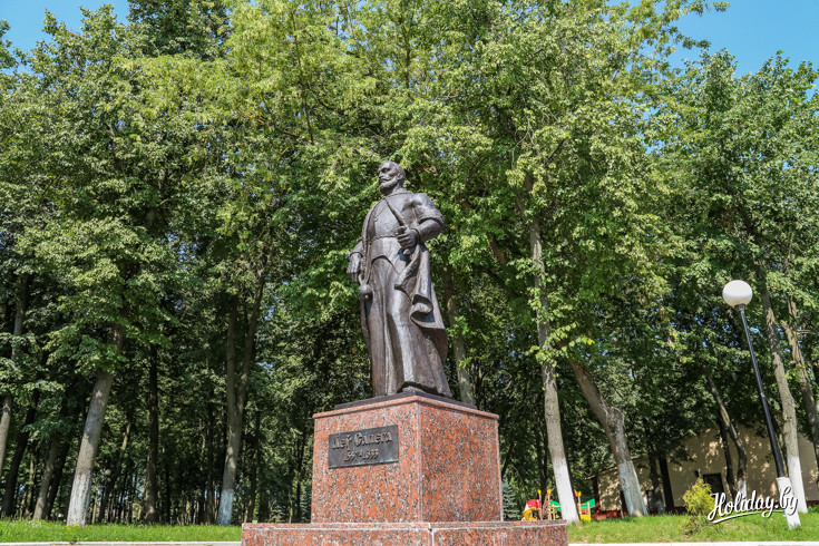 Памятник Льву Сапеге в Лепеле