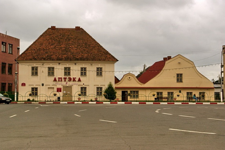 Поставская аптека на площади Ленина. Автор фото: TomkaD