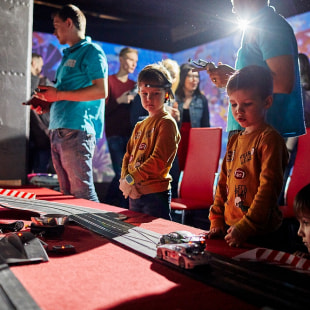 Выставка Future LIVE!2.0