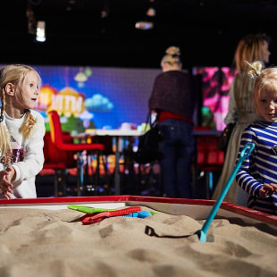 Выставка Future LIVE!2.0