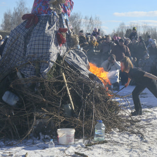 Праздник Шырокая Масленіца ў беларускім скансэне