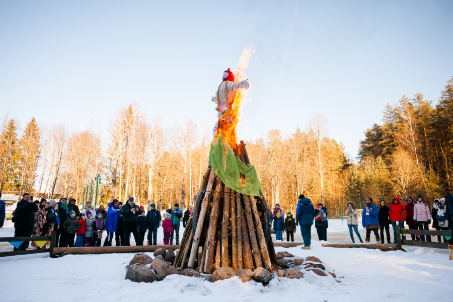 Праздник Масленица «Кола-Сонца 2020» в клубе «Фестивальный»