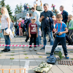 Фестиваль День танкиста 2018