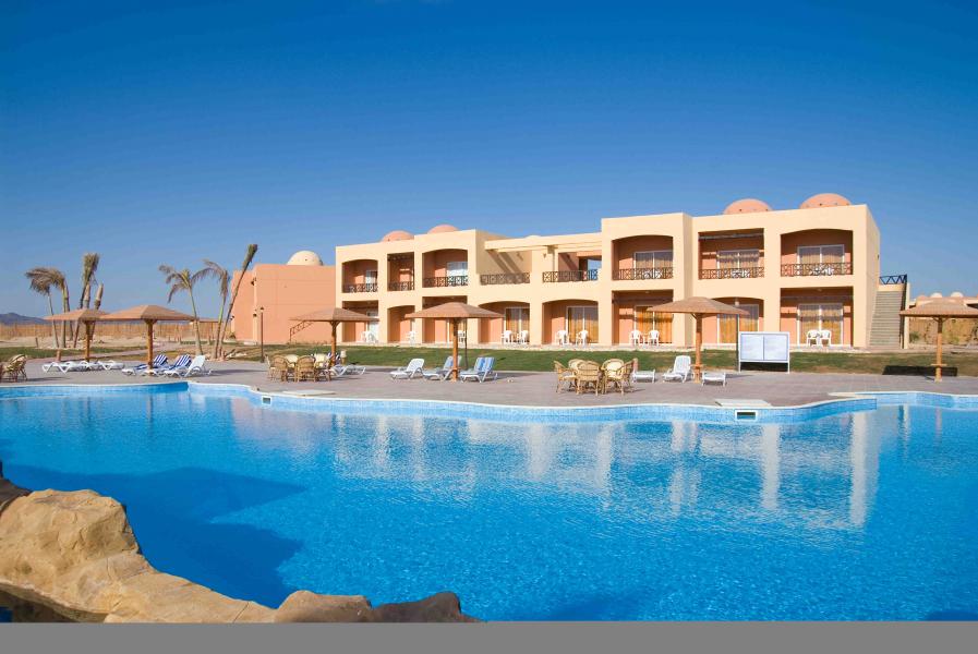 Купить тур в отель Wadi Lahmy Azur Resort (Хургада) на 11 дней вылет из Гродно, путевка в Wadi Lahmy Azur Resort за 1 570,27 руб.