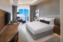 Отель Radisson Blu Hotel, Dubai Waterfront -  Фото 11
