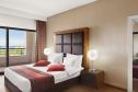 Отель Days Inn Hotel & Suites -  Фото 10