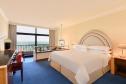 Отель Sheraton Grand Doha Resort & Convention Hotel -  Фото 15