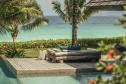 Отель Four Seasons Resort Seychelles -  Фото 25
