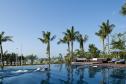 Отель Pullman Oceanview Sanya Bay Resort & Spa -  Фото 2
