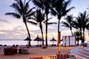 Отель Outrigger Mauritius Beach Resort -  Фото 12