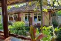 Отель Bali Lovina Beach Cottage -  Фото 17