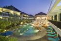 Отель Away Bali Legian Camakila -  Фото 1