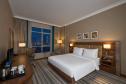 Отель Hilton Garden Inn Dubai Muraqabat -  Фото 12