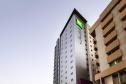 Отель Ibis Styles Sharjah -  Фото 1