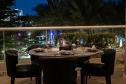 Отель DoubleTree by Hilton Dubai Jumeirah Beach -  Фото 35