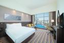 Отель Hampton By Hilton Dubai Airport -  Фото 26