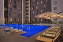 Отель Hampton By Hilton Dubai Airport -  Фото 1