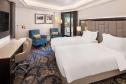 Отель Radisson Blu Hotel, Dubai Deira Creek -  Фото 10