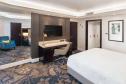 Отель Radisson Blu Hotel, Dubai Deira Creek -  Фото 17