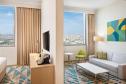 Тур Holiday Inn & Suites - Dubai Science Park, an IHG Hotel -  Фото 20