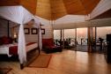 Тур Komandoo Island Resort & Spa -  Фото 20