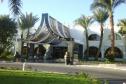 Отель Aladdin Beach Resort -  Фото 1