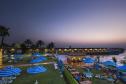 Отель Dubai Marine Beach Resort & Spa -  Фото 6