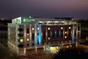 Отель Holiday Inn Express Dubai Safa Park -  Фото 2