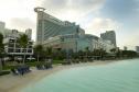 Отель Beach Rotana -  Фото 1