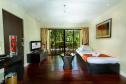 Отель Doubletree Resort By Hilton Phuket Surin Beach -  Фото 10