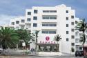Отель Ramada Cancun City -  Фото 1