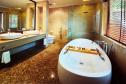 Отель Vinpearl Luxury Nha Trang -  Фото 9