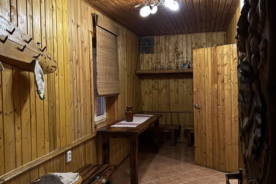 Русская баня на дровах в деревянном доме