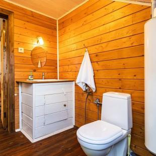 Дом для проживания и малый банкетный зал