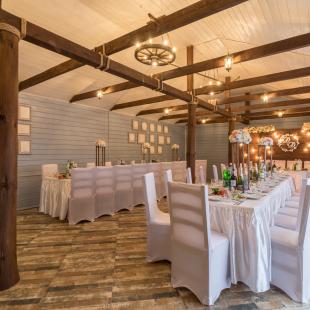 Банкетный коттедж в усадьбе «Стары млын»