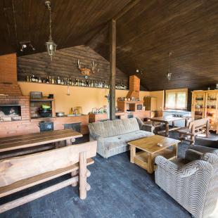 Беседка в усадьбе «Берлога холл»