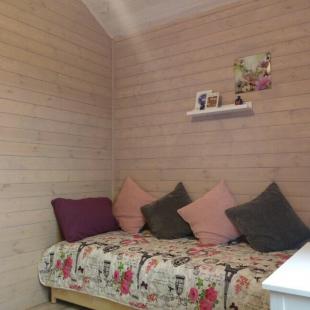 Интерьер гостевого домика «Прованс» в усадьбе «Изначальное»