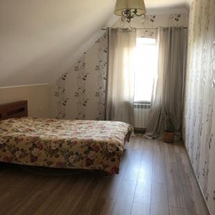 Гостевой дом «У пруда» в усадебно-парковом комплексе «Святск Гурских»